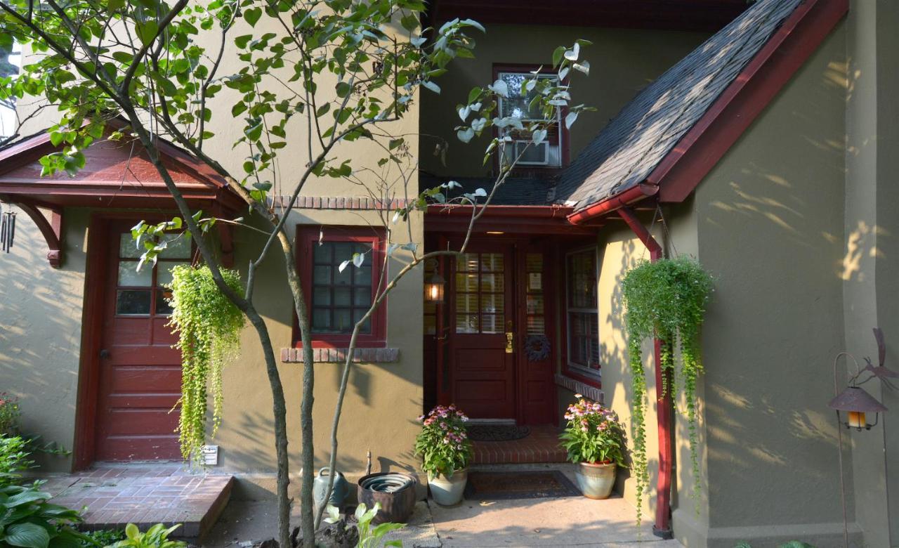 The Lancaster Bed And Breakfast Fertility Exterior photo